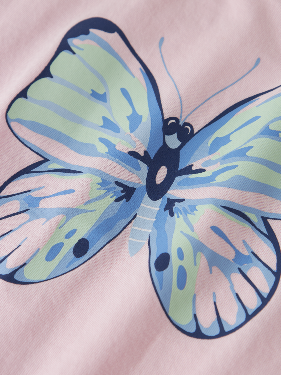 model_shot-front_full